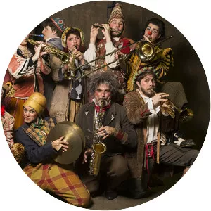 Barca dos Corações Partidos - Musical group