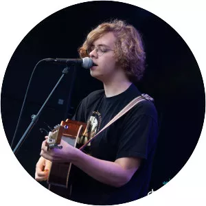 Barefoot and the Shoes - Musical group