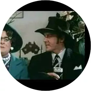 Barry McKenzie Holds His Own