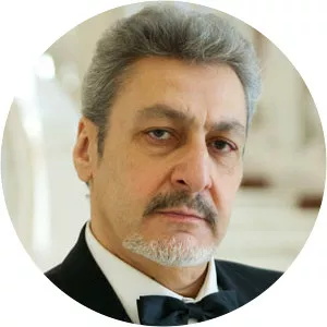 Barseg Tumanyan - Opera singer