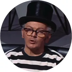 Bartlett Mullins - British actor