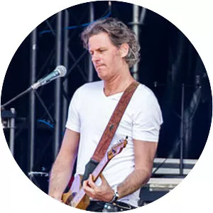 Bas Kennis - Keyboard player