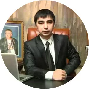 Batur Dostum photograph