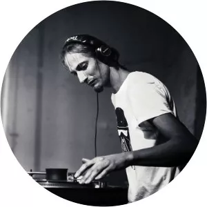 Baz Reznik - Musical artist