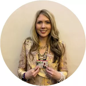 Beatie Wolfe - Singer