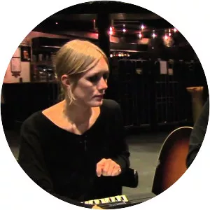 Bebban Stenborg - Musical artist