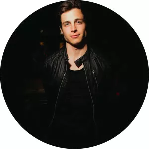 Bebe DJ - Musical artist