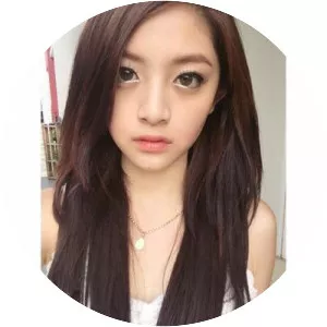 Beby natalie - Singer