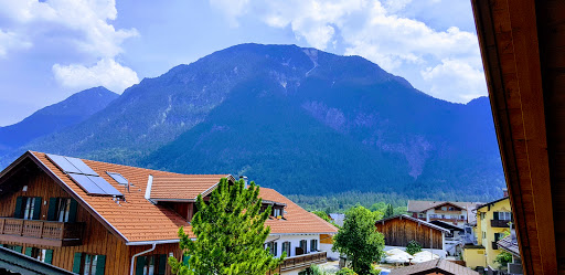 Beim Kramer - Holiday apartment in Farchant, Germany