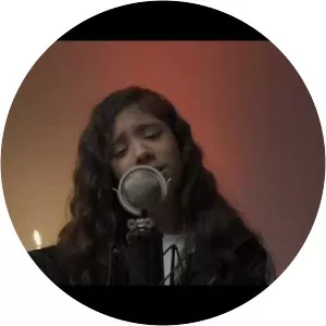 Bella Vantes photograph