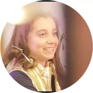 Bella VS Milla - Musical artist