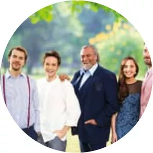 Belli di papà - 2015 ‧ Comedy ‧ 1h 40m