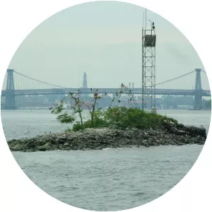 Belmont Island - Island in the East River