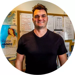 Benny Jones - Musical artist