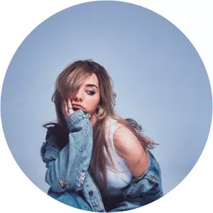 Beren Olivia - Musical artist