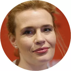 Bernadett TuzaRitter