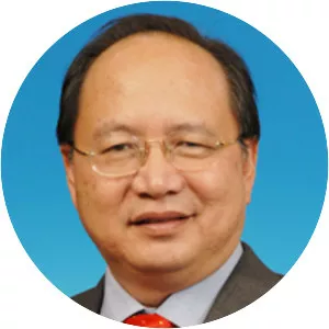 Bernard Giluk Dompok