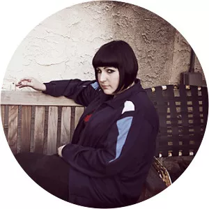 Beth Arzy photograph