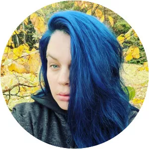 Bethany Kris photograph