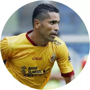 Beto Gonçalves - Football player