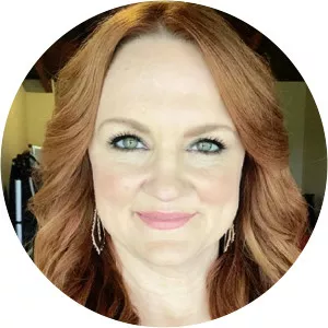 Betsy Lee Smith - Ree Drummond's sister
