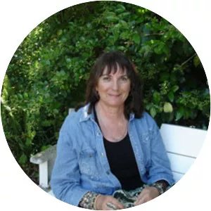 Betty Hechtman - Author