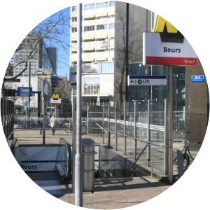 Beurs metro station