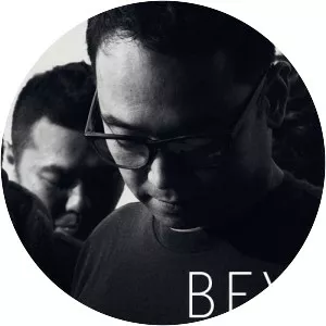 BEYONDS - Musical group