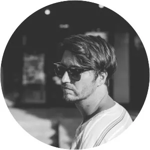 Beyuz Musician - Musician