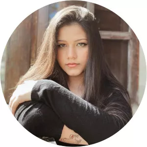 Bia Marques - Musical artist