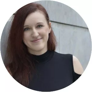 Bianca Iosivoni - Author