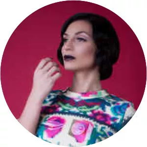 Bianca Linta - Singer