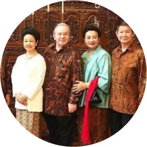 Bianti Djiwandono - Hashim Djojohadikusumo's sister