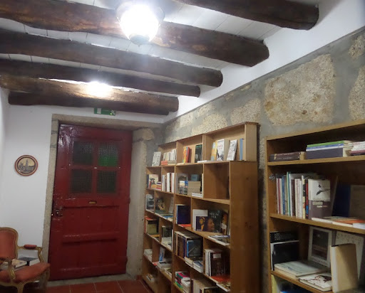 bibliographias - Book store in Porto, Portugal