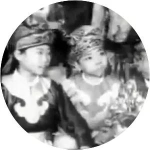 Big and Little Wong Tin Bar