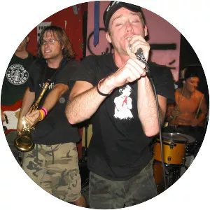 Big D and the Kids Table - Band