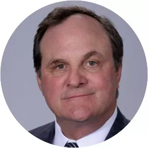 Bill Pellington - American football player