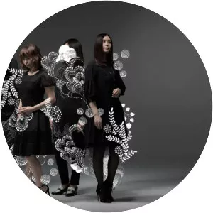 binaria - Musical group