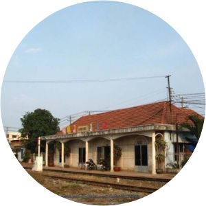 Bình Triệu station