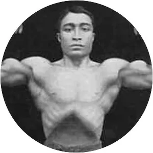 Bishnu Charan Ghosh - Indian bodybuilder ‧ Paramahansa Yogananda's brother