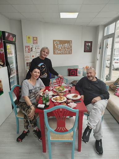 Bizim Aile Cafe - Cafe