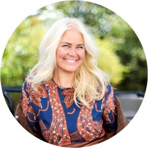 Björg Thorhallsdottir