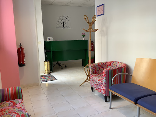 Bla bla bla, School of English