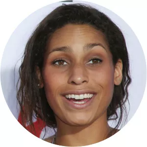 Blake Perlman - Actress ‧ Ron Perlman's daughter