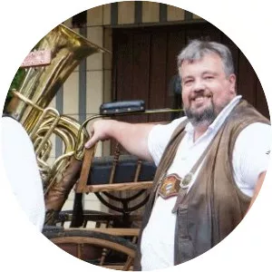 Blecherne Sait'n - Musical artist