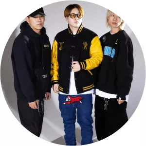 BLOOM VASE - Musical band