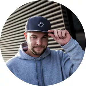 bloose broavaz deego