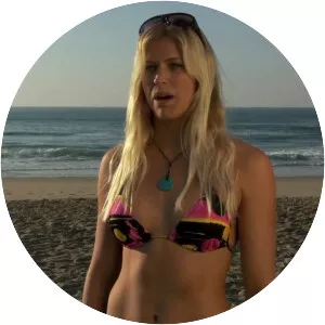 Blue Crush 2 - 2011 ‧ Sport/Drama ‧ 1h 53m