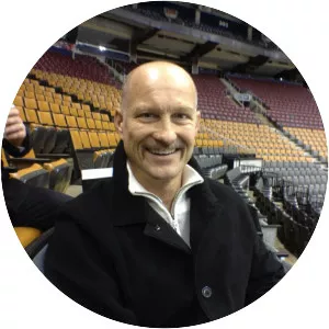 Bob McGill - Canadian ice hockey player