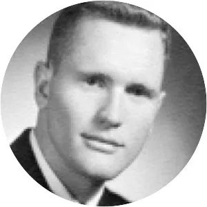 Bob McNeill - Basketball player